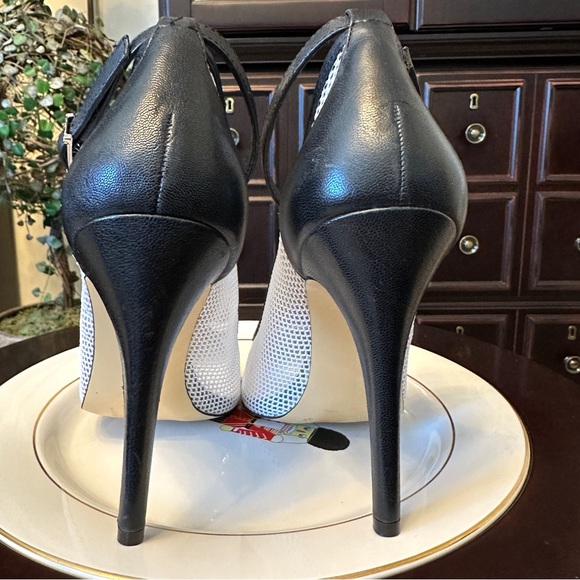 BCBG Generation black & white heels - Picture 8 of 11